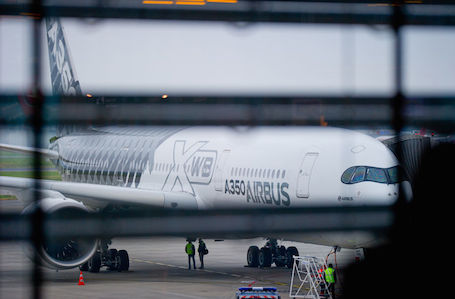 Les d'essais long-courriers ont été réalisés à bord de l’A350 XWB MSN2, équipé d’une cabine complète, pouvant accueillir 252 passagers.