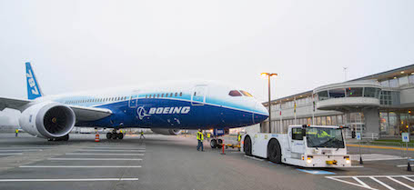 L'arrivée du 787 Dreamliner ZA003 au Museum of Flight de Seattle