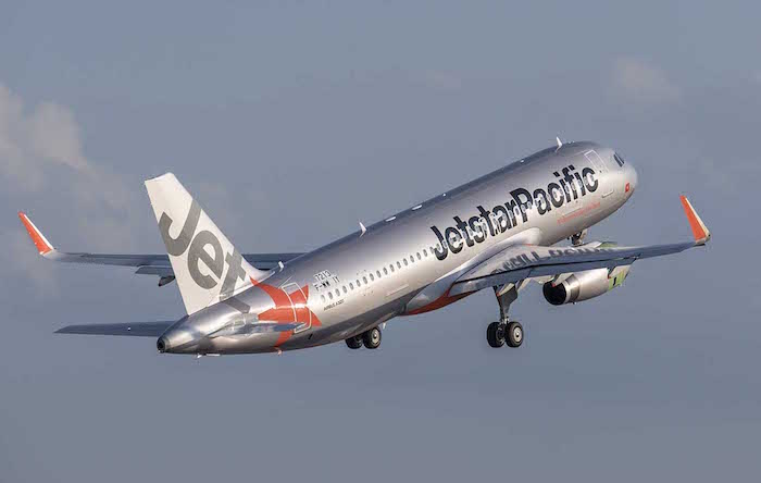 Jetstar Pacific exploite actuellement 12 A320 avec lesquels elle dessert un réseau domestique et régional