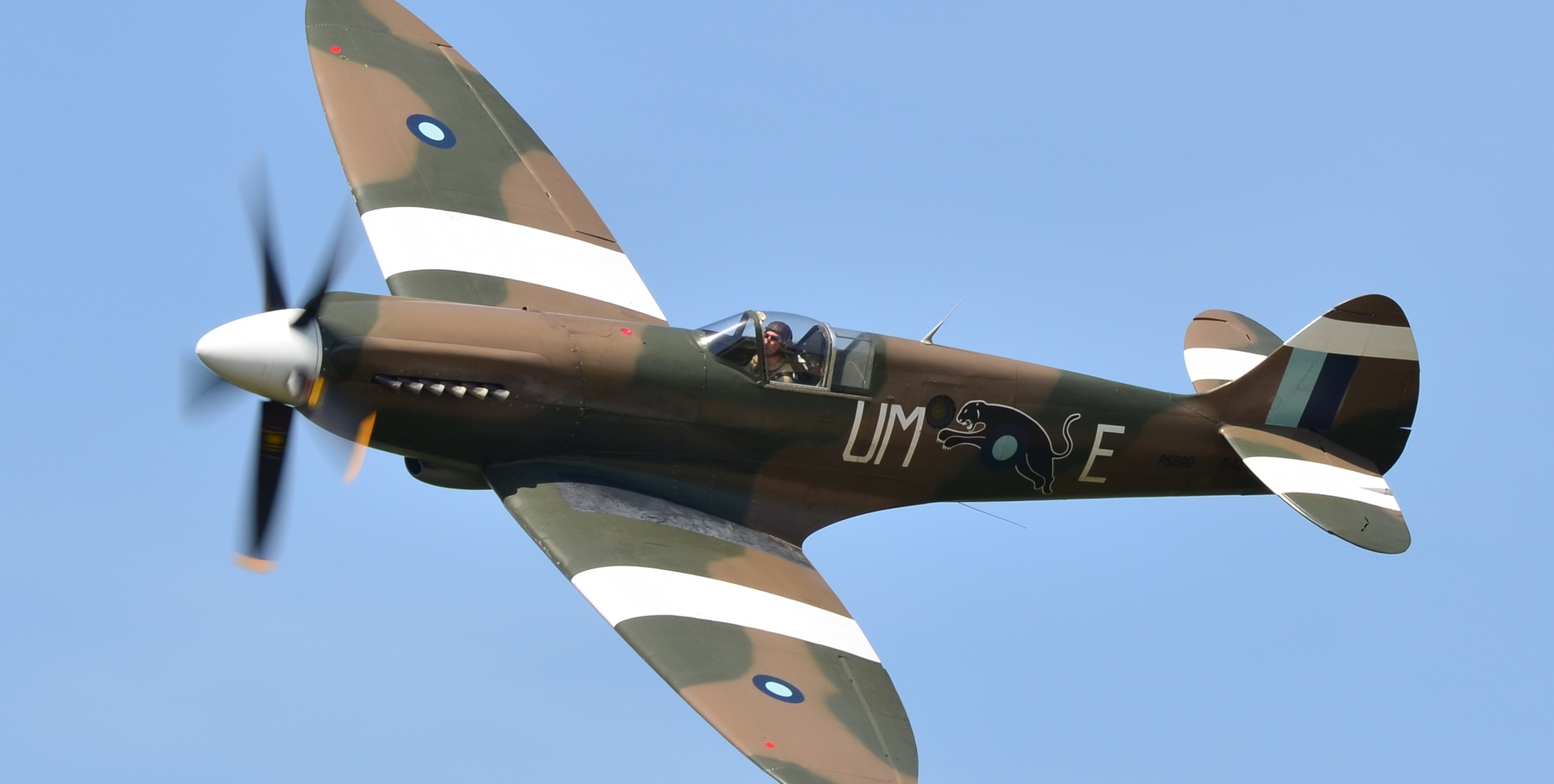 Le Spitfire Mk XIX F-AZJS de retour pour 2020 - Aerobuzz